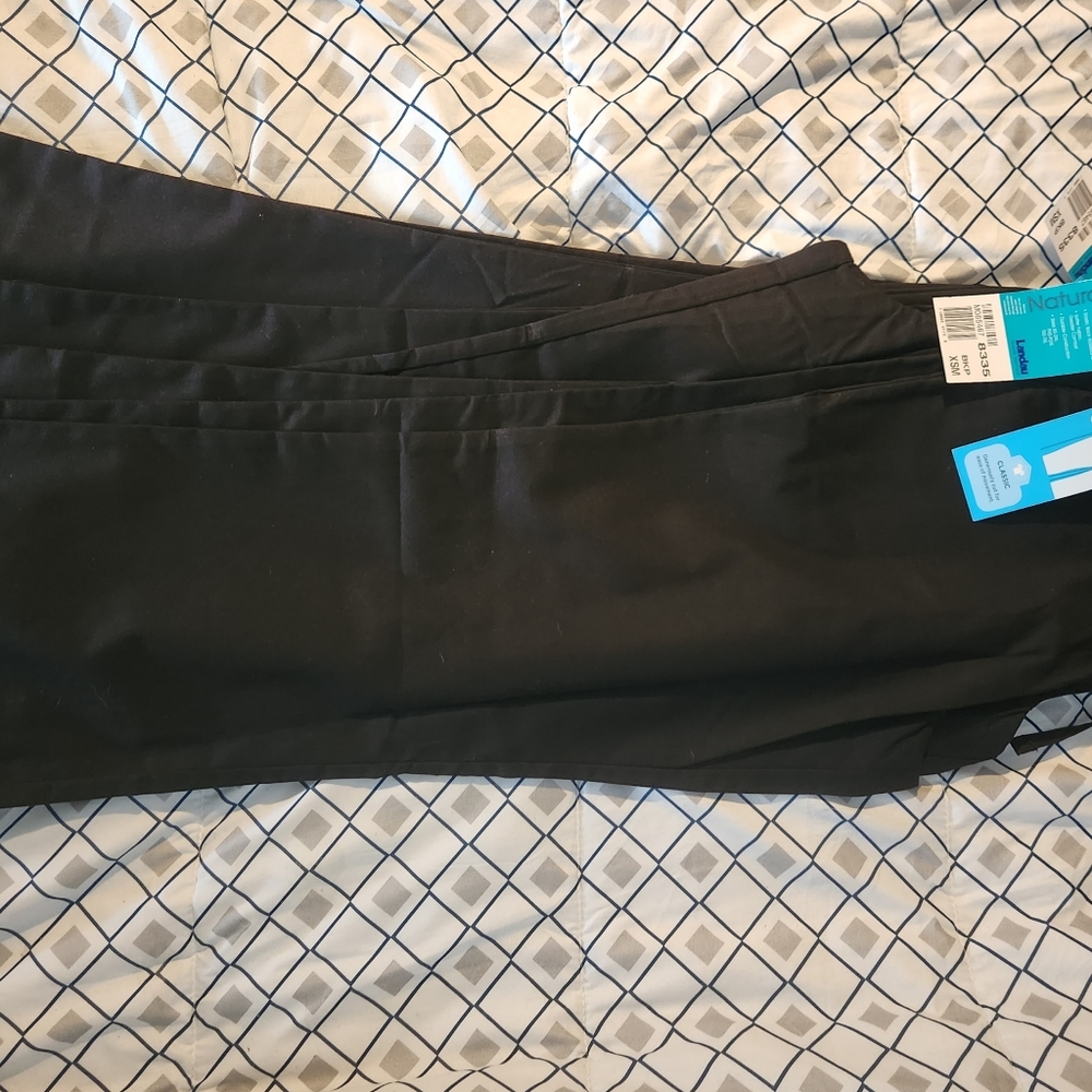 Women's scrubs set top and bottom black New Landau scrubs extra small